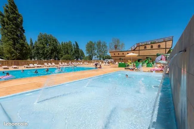 אתר קמפינג Mobil 6 Personne